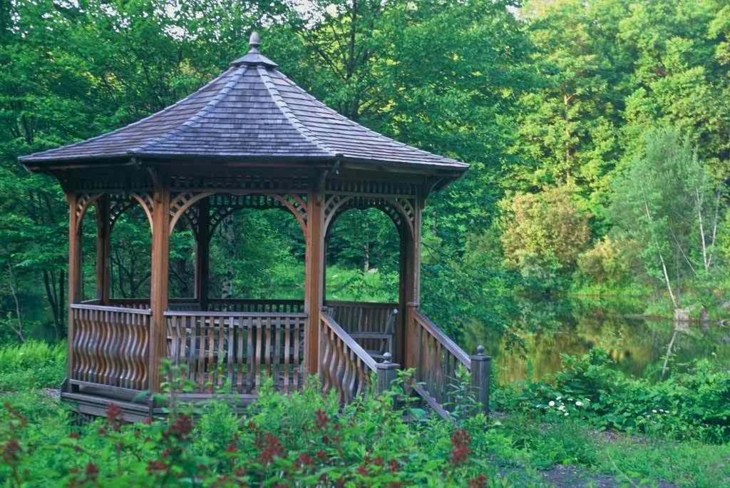 Meadow Ridge Pricing, Photos and Floor Plans in Redding, CT Seniorly