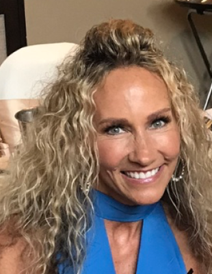 JAdore_Seniors_Dona_Richoux_Seniorly_sd.png