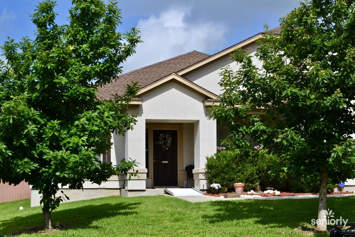 Live Oak Estates Pricing, Photos and Floor Plans in Austin, TX Seniorly