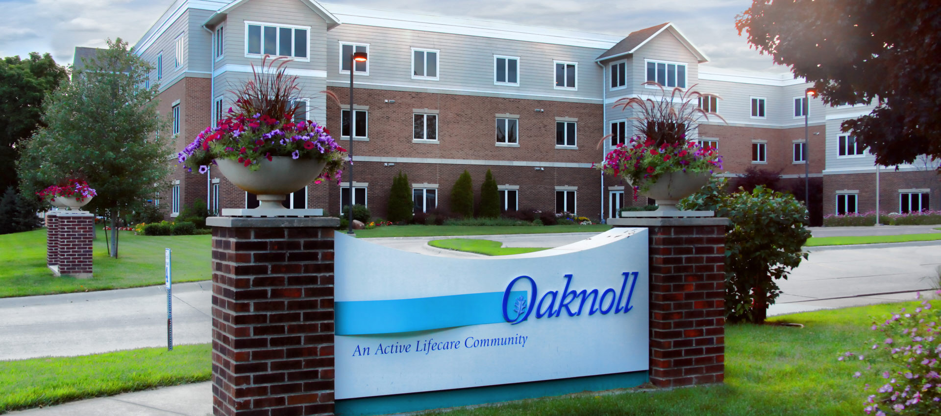 Oaknoll Pricing, Photos and Floor Plans in Iowa City, IA Seniorly