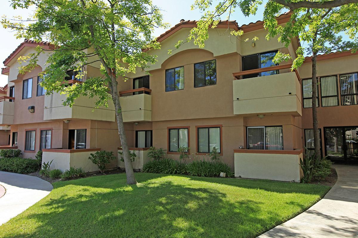 Studio Royale Pricing, Photos and Floor Plans in Culver City, CA