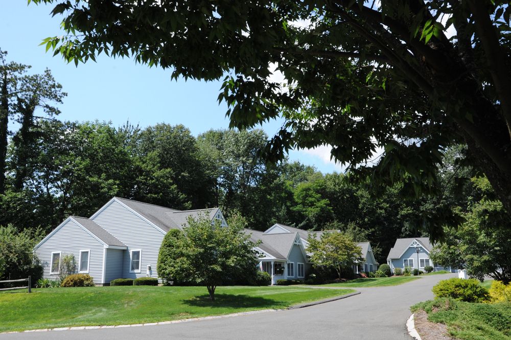 Updated LATHROP COMMUNITY AT EASTHAMPTON 2020 Details Seniorly