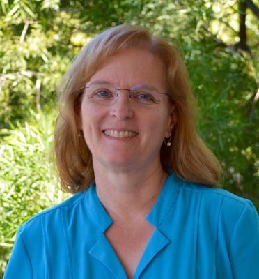 Diane%20Houlton_sd.jpg
