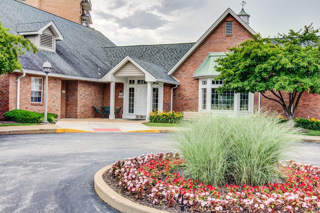 Laclede Groves Pricing, Photos and Floor Plans in St. Louis, MO