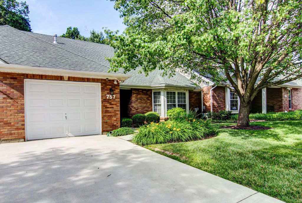 Laclede Groves Pricing, Photos and Floor Plans in St. Louis, MO